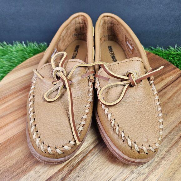 Minnetonka Classic Moosehide Moccasins 8 Shoes Soft Tan Leather Handstitched - Picture 6 of 11